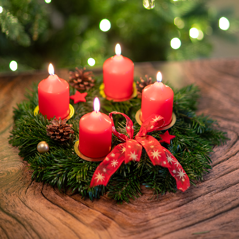 fertige adventskränze kaufen Adventskranz frisch mit roten Kerzen 1 Aufblasbare Matratze, Tragbare