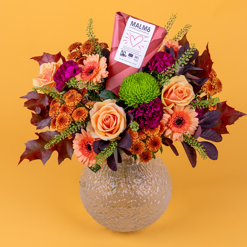 Autumn bouquet with roses & pralines – luxury gift