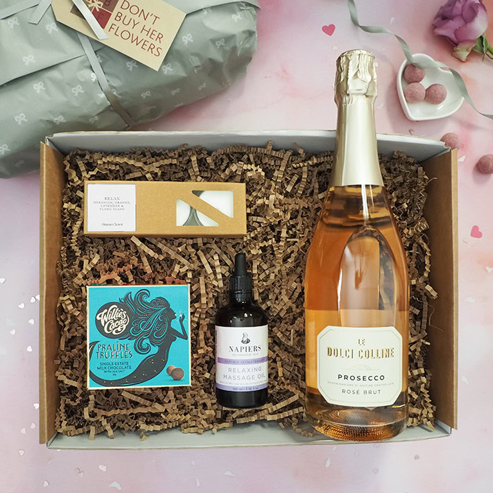 THE DATE NIGHT IN GIFT BOX