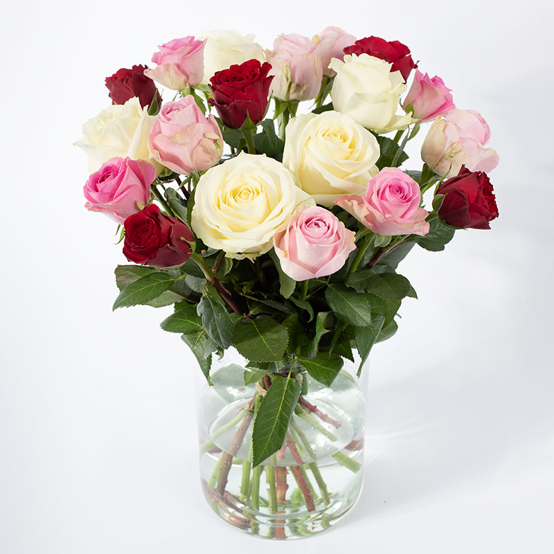 Bukett med miksede roser | Blomsterlevering