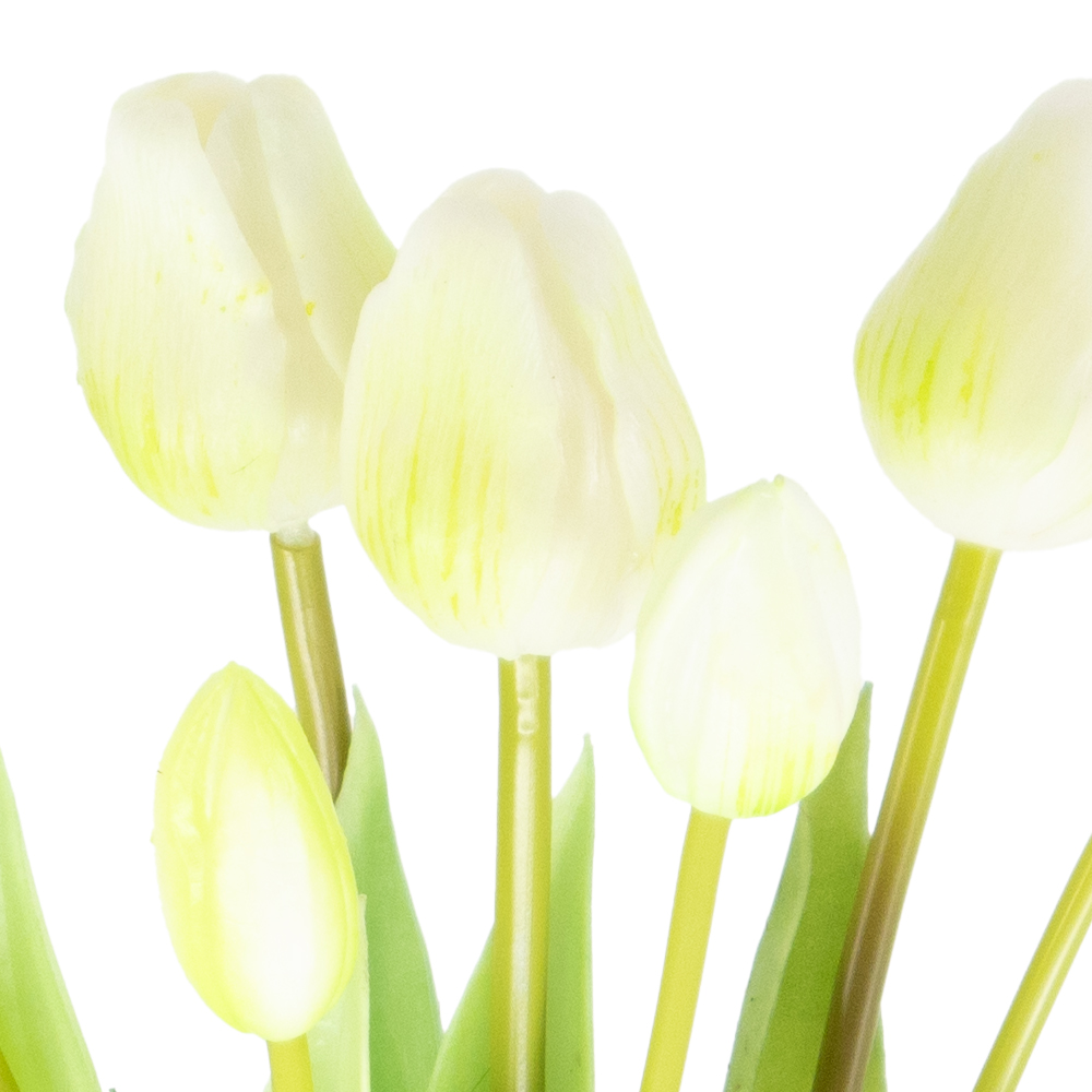 Weiße Kunsttulpen als dauerhafte Dekoration
